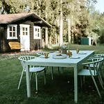 Wunderschoenes Mit Gaestehaus In Der Mit Fass-sauna 아파트 *