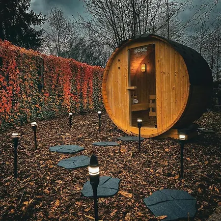 Wunderschoenes Mit Gaestehaus In Der Mit Fass-sauna 아파트 *