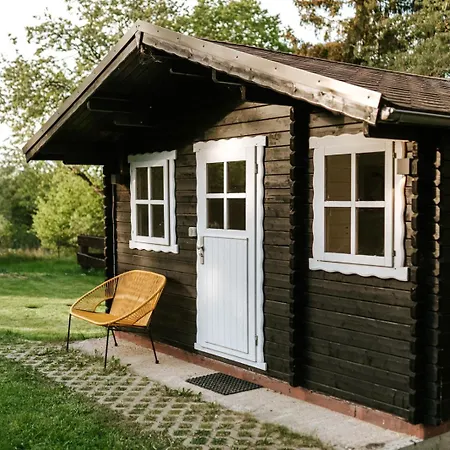 아파트 Wunderschoenes Mit Gaestehaus In Der Mit Fass-sauna