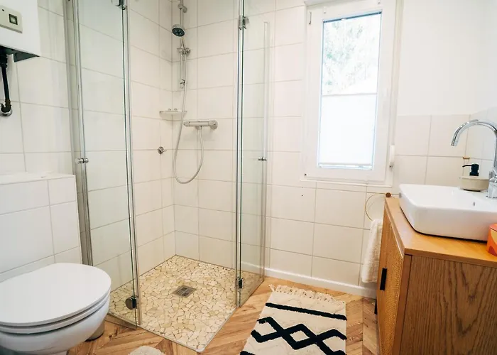 Appartamento Wunderschoenes Mit Gaestehaus In Der Mit Fass-sauna